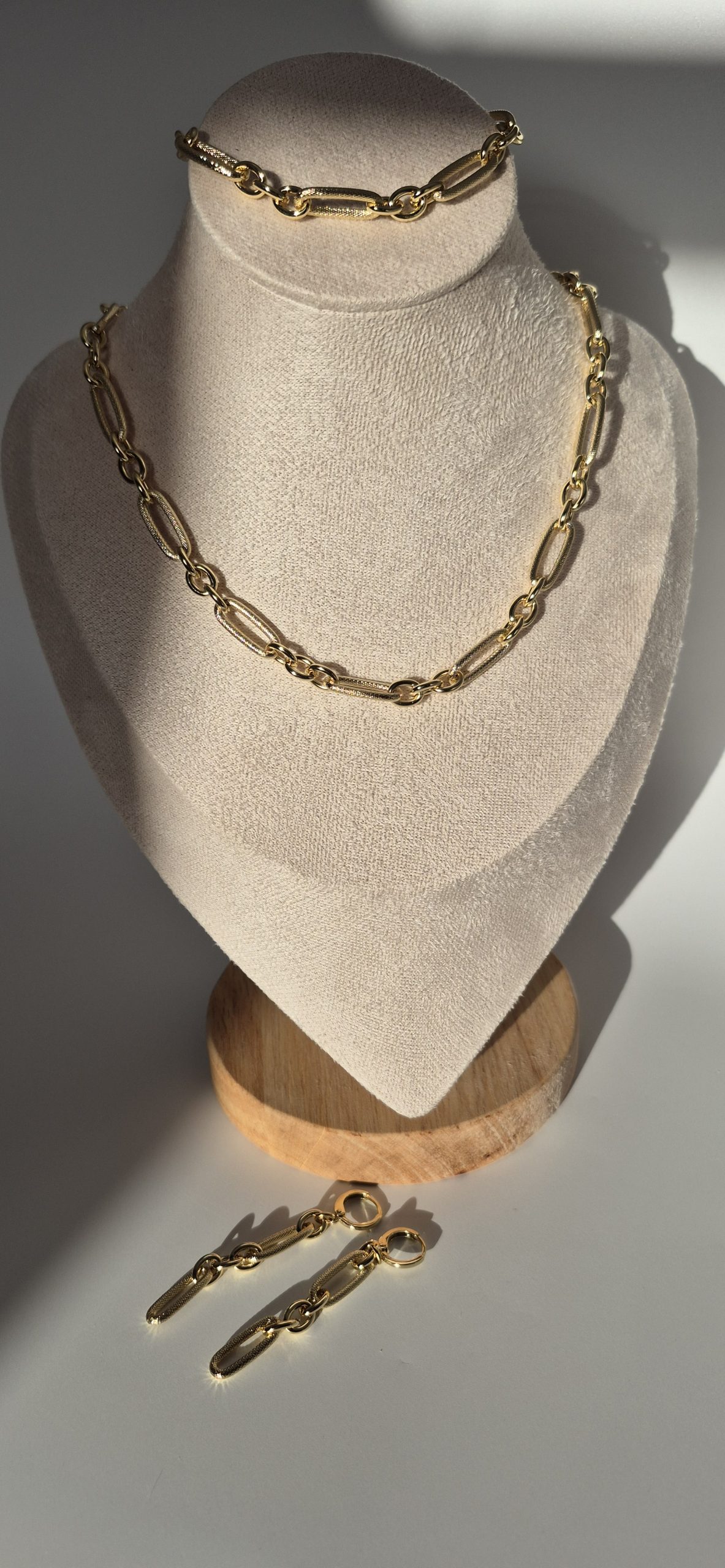 Paper Clip Design Necklace & Bracelet Set W/Earrings