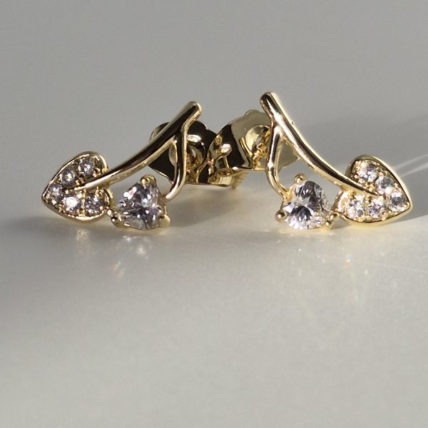 Heart Leaf Design Stud Earrings