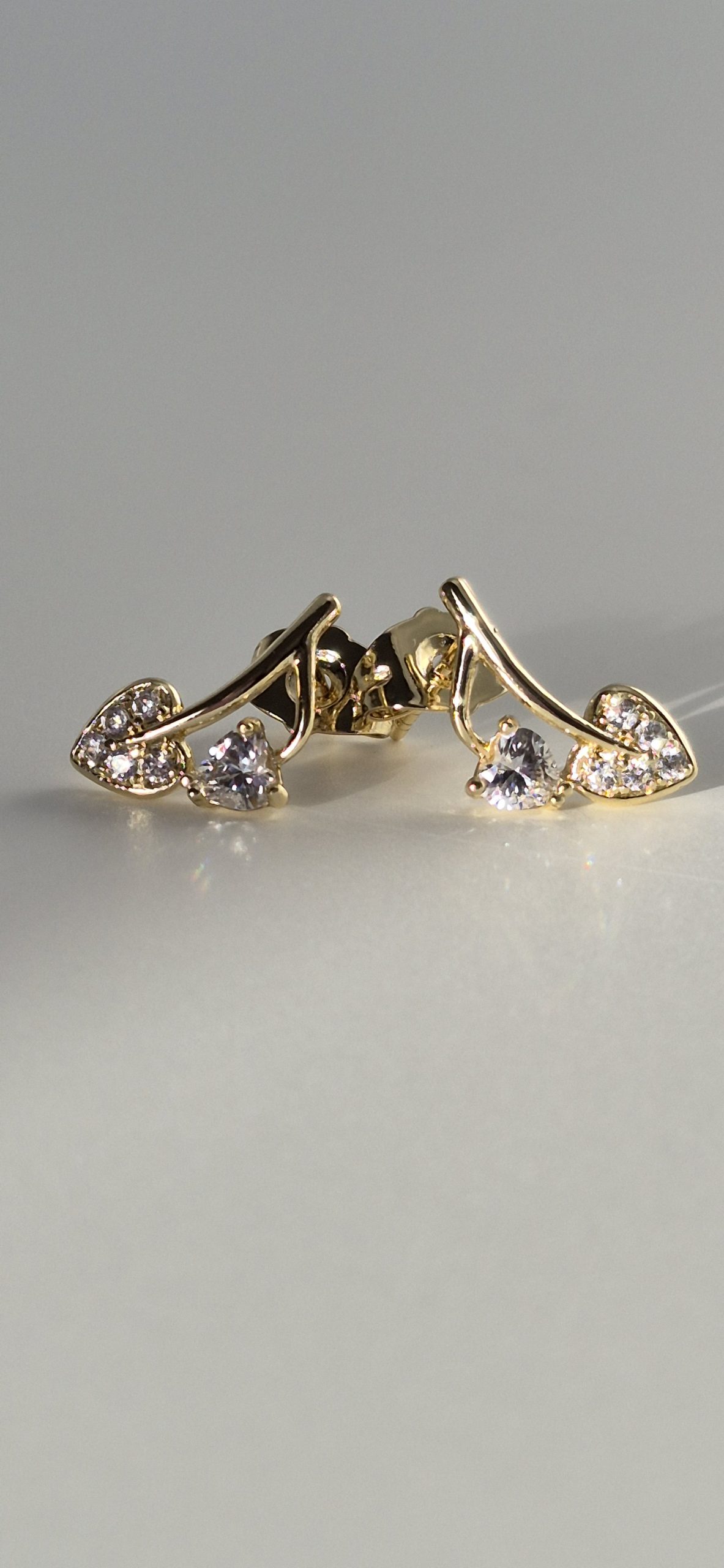 Heart Leaf Design Stud Earrings