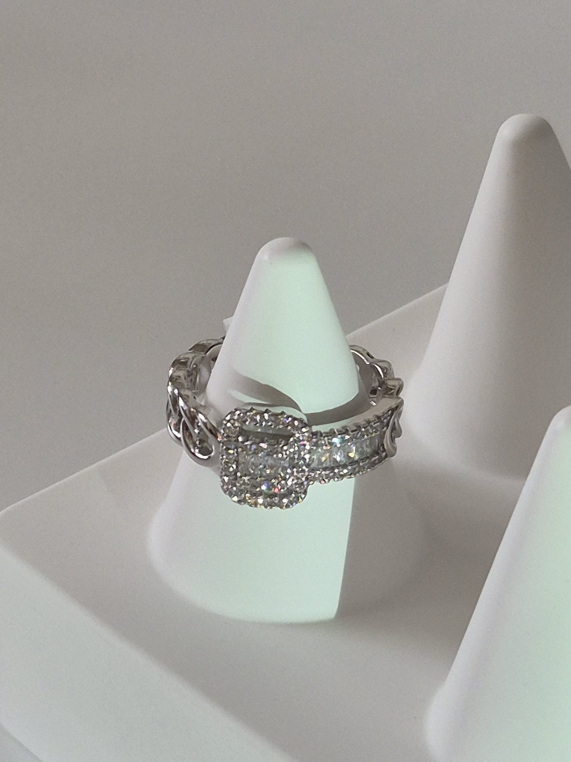 Emrald cut halo ring